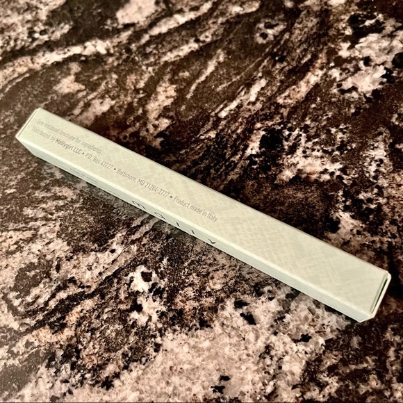 🌸3/$25 🆕 RARE Mally Beauty Age Rebel Waterproof Eyeshadow Stick in Sugar Shade - Picture 5 of 10